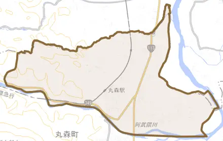 舘矢間舘山とその周辺の地図。町の範囲を重ねている