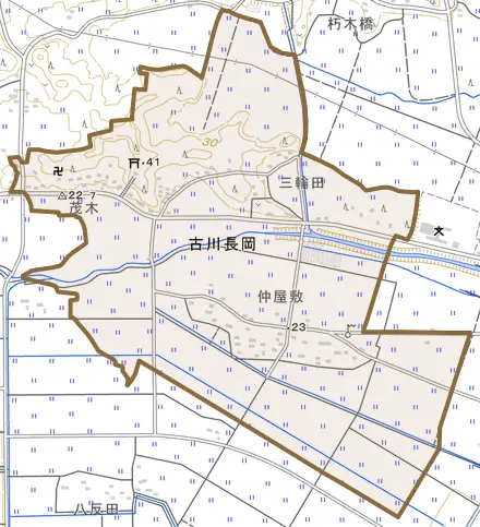 古川長岡とその周辺の地図。町の範囲を重ねている