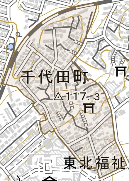 千代田町とその周辺の地図。町の範囲を重ねている