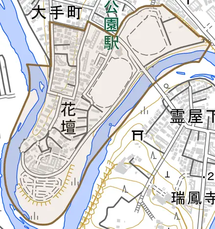 花壇とその周辺の地図。町の範囲を重ねている
