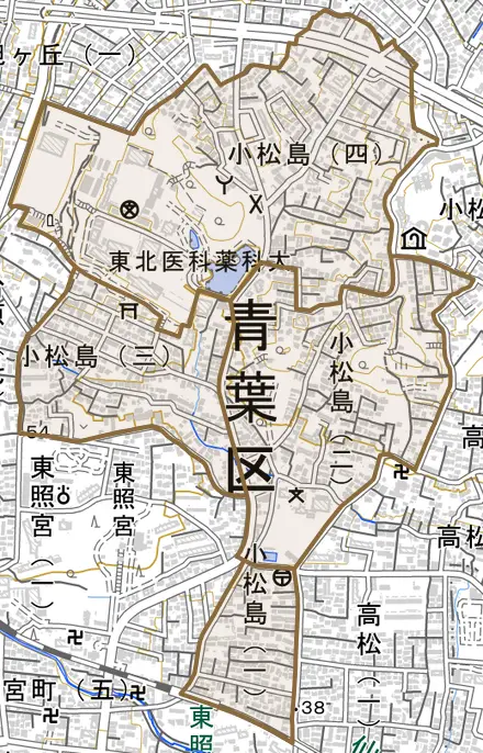 小松島とその周辺の地図。町の範囲を重ねている