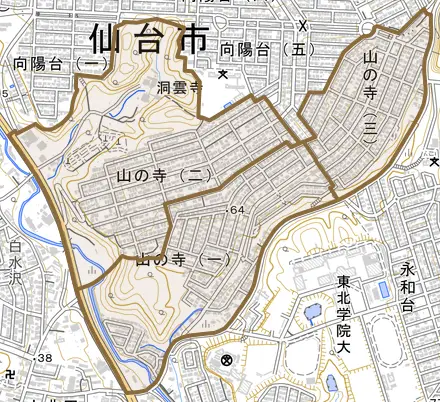 山の寺とその周辺の地図。町の範囲を重ねている