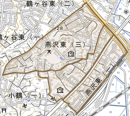 燕沢東とその周辺の地図。町の範囲を重ねている