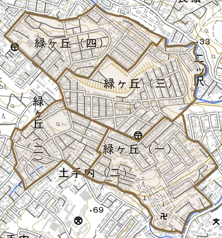 緑ケ丘とその周辺の地図。町の範囲を重ねている