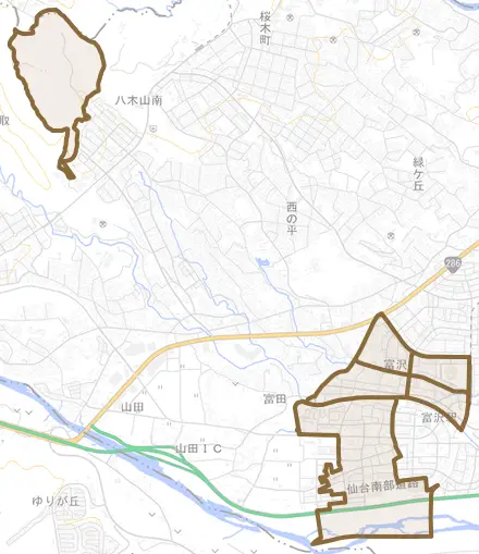 富沢とその周辺の地図。町の範囲を重ねている