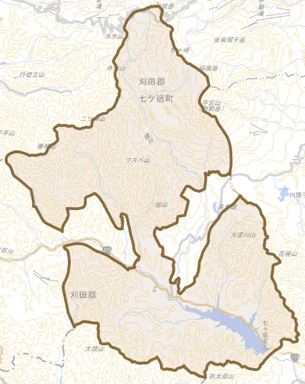 字関とその周辺の地図。町の範囲を重ねている