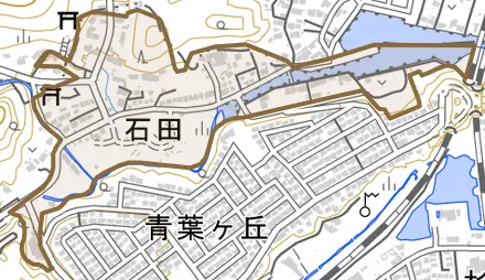 字石田とその周辺の地図。町の範囲を重ねている