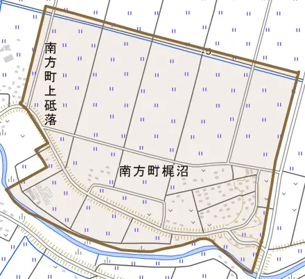南方町梶沼とその周辺の地図。町の範囲を重ねている