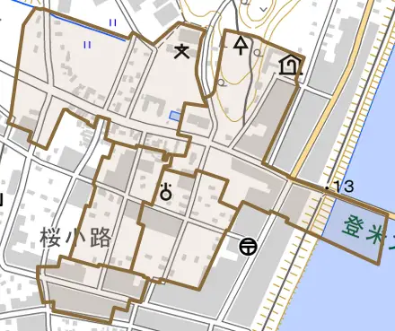 登米町寺池桜小路とその周辺の地図。町の範囲を重ねている