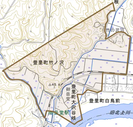 豊里町竹ノ沢とその周辺の地図。町の範囲を重ねている