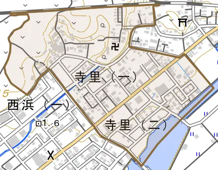 寺里とその周辺の地図。町の範囲を重ねている