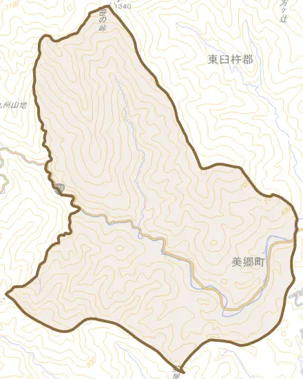 南郷鬼神野とその周辺の地図。町の範囲を重ねている