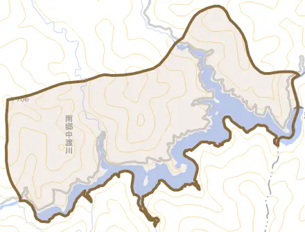 南郷中渡川とその周辺の地図。町の範囲を重ねている