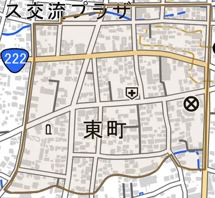 東町とその周辺の地図。町の範囲を重ねている