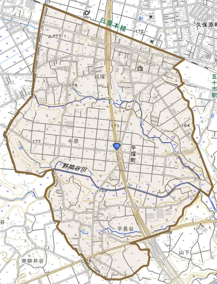 平塚町とその周辺の地図。町の範囲を重ねている