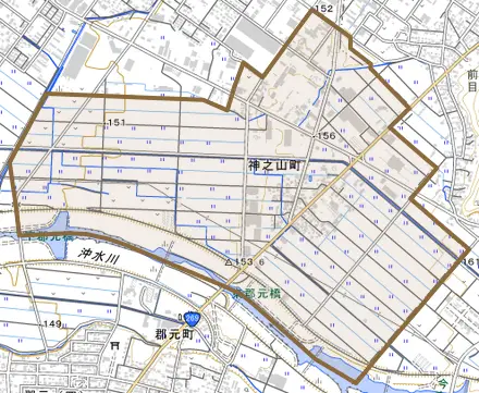 神之山町とその周辺の地図。町の範囲を重ねている