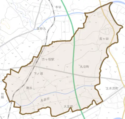 丸谷町とその周辺の地図。町の範囲を重ねている