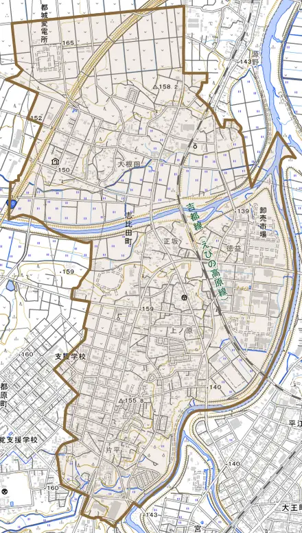 志比田町とその周辺の地図。町の範囲を重ねている