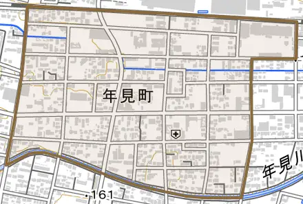 年見町とその周辺の地図。町の範囲を重ねている