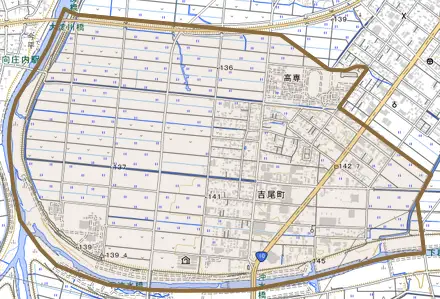 吉尾町とその周辺の地図。町の範囲を重ねている