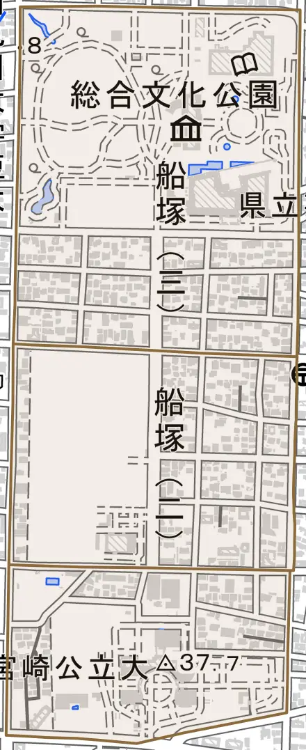 船塚とその周辺の地図。町の範囲を重ねている