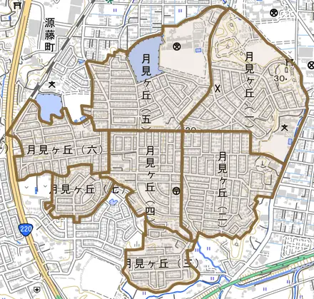 月見ケ丘とその周辺の地図。町の範囲を重ねている