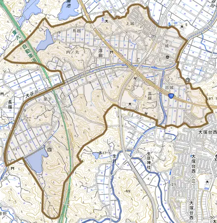 大字浮田とその周辺の地図。町の範囲を重ねている
