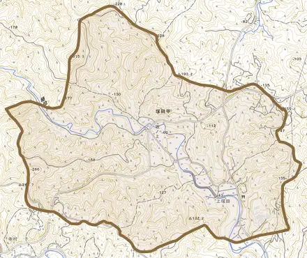 大字塚田甲とその周辺の地図。町の範囲を重ねている