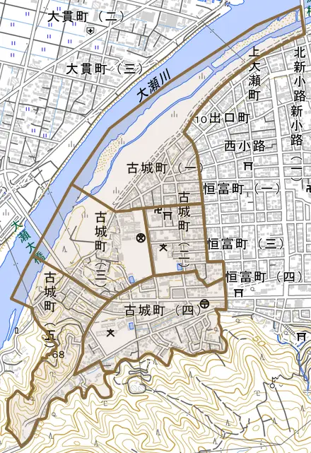 古城町とその周辺の地図。町の範囲を重ねている