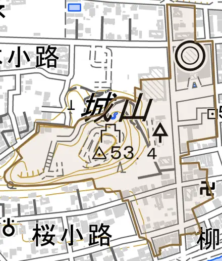 東本小路とその周辺の地図。町の範囲を重ねている