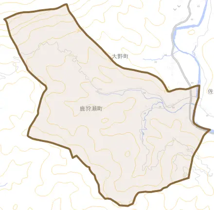 鹿狩瀬町とその周辺の地図。町の範囲を重ねている