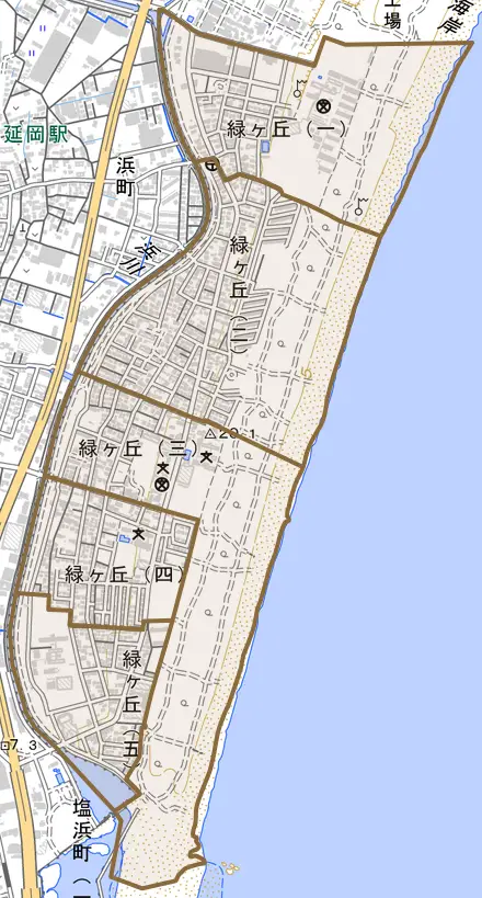 緑ケ丘とその周辺の地図。町の範囲を重ねている
