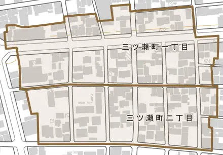 三ツ瀬町とその周辺の地図。町の範囲を重ねている