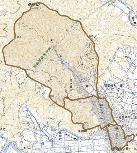 桜ケ丘とその周辺の地図。町の範囲を重ねている