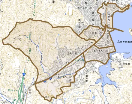 土々呂町とその周辺の地図。町の範囲を重ねている