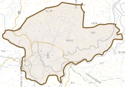 大字三田井とその周辺の地図。町の範囲を重ねている