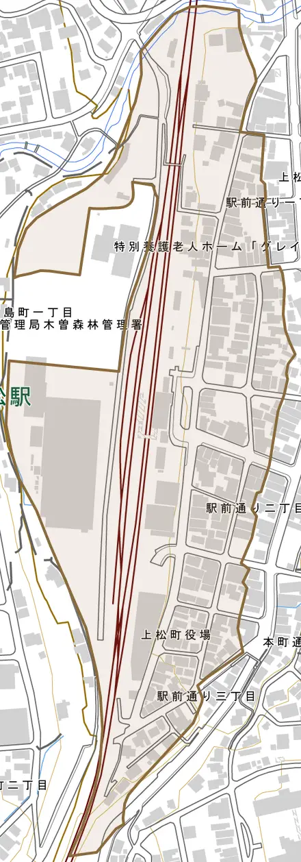 駅前通りとその周辺の地図。町の範囲を重ねている