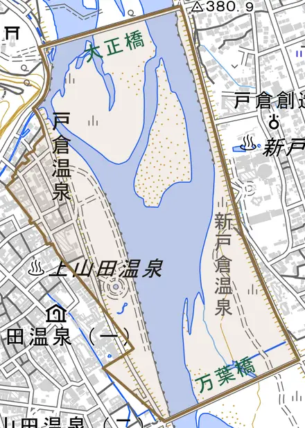大字戸倉温泉とその周辺の地図。町の範囲を重ねている