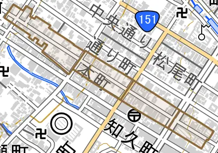 本町とその周辺の地図。町の範囲を重ねている
