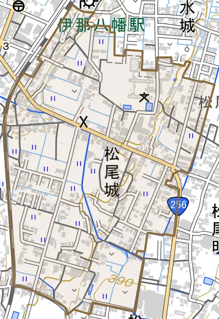松尾城とその周辺の地図。町の範囲を重ねている