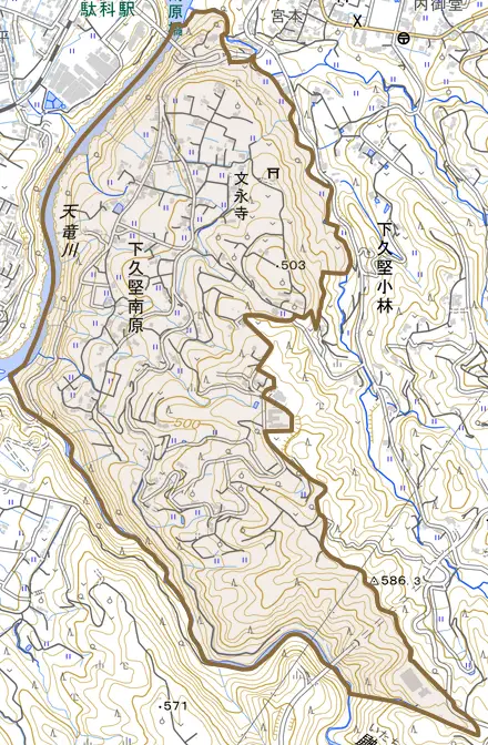下久堅南原とその周辺の地図。町の範囲を重ねている