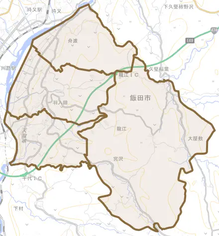 龍江とその周辺の地図。町の範囲を重ねている