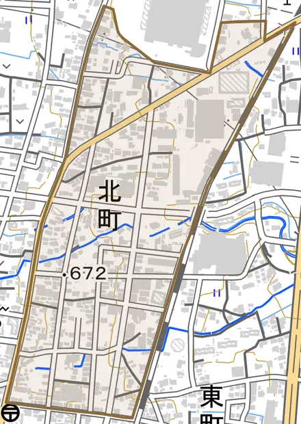 北町とその周辺の地図。町の範囲を重ねている