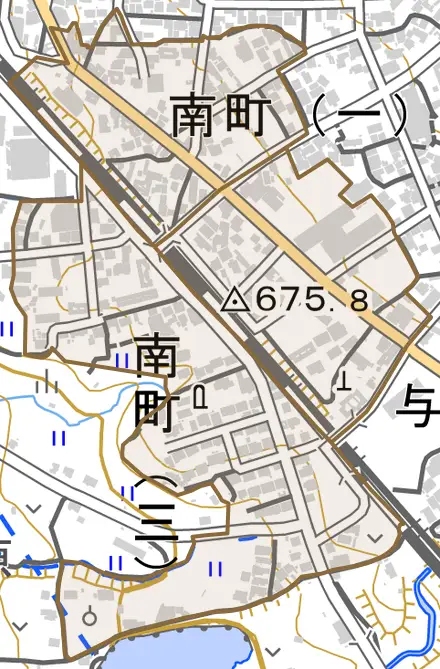 南町とその周辺の地図。町の範囲を重ねている
