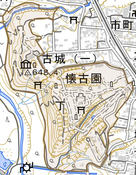 丁とその周辺の地図。町の範囲を重ねている
