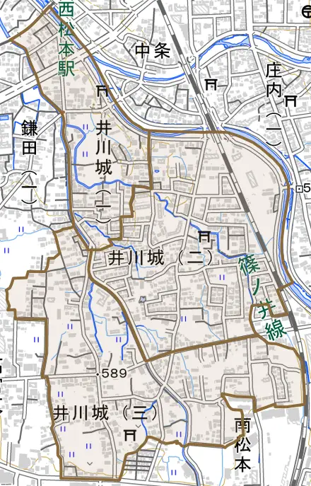 井川城とその周辺の地図。町の範囲を重ねている