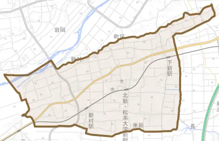 大字新村とその周辺の地図。町の範囲を重ねている