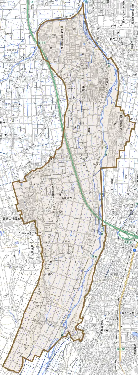 大字笹賀とその周辺の地図。町の範囲を重ねている