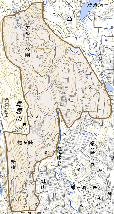 大字蟻ケ崎とその周辺の地図。町の範囲を重ねている