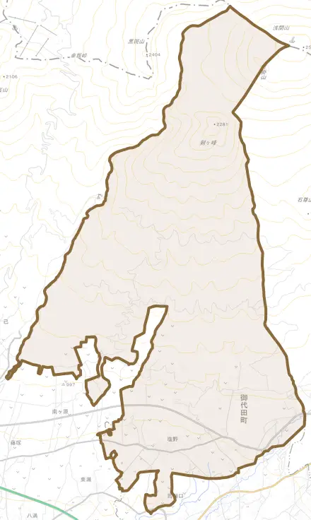 大字塩野とその周辺の地図。町の範囲を重ねている